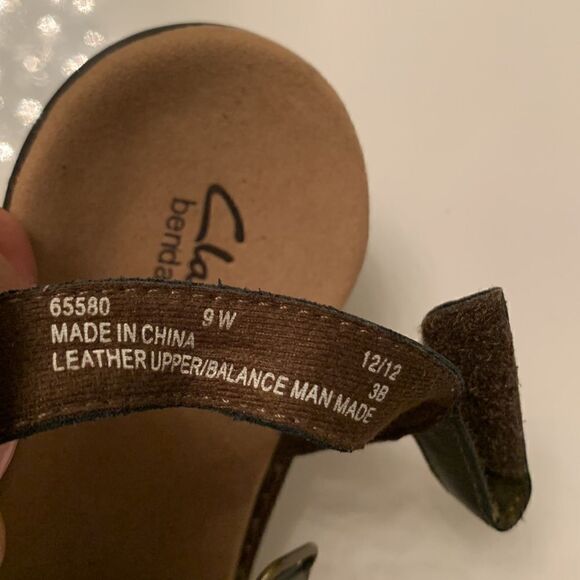 CLARKS Bendables Womens Bronze Leather Sandals. Size 38 - Picture 7 of 8